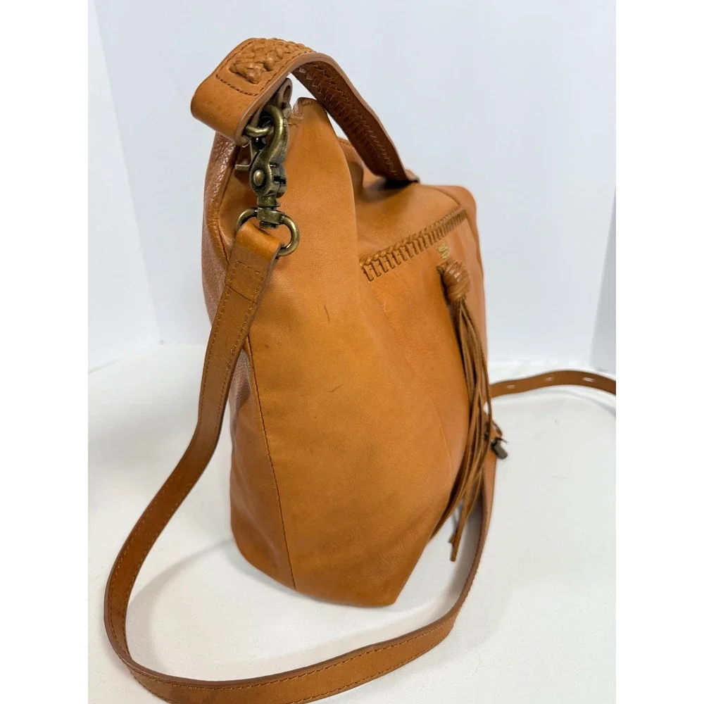 Lucky Brand Tan Leather Convertible Shoulder Bag Whipstitch Tassel Cognac